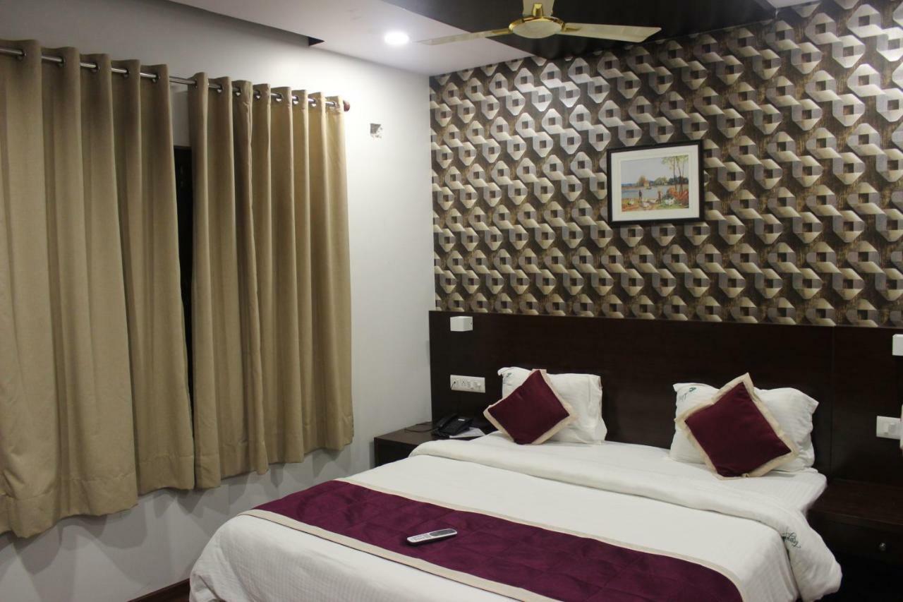 Tango Beach Resort Lakshmanpur Exterior photo